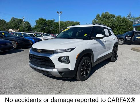 Used 2023 Chevrolet TrailBlazer LT FWD image 3