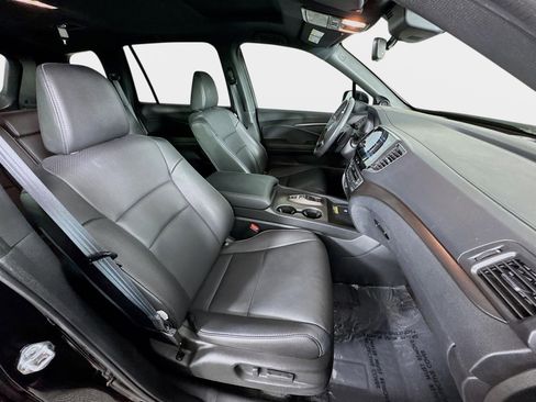 Used 2025 Honda Passport EX-L image 28