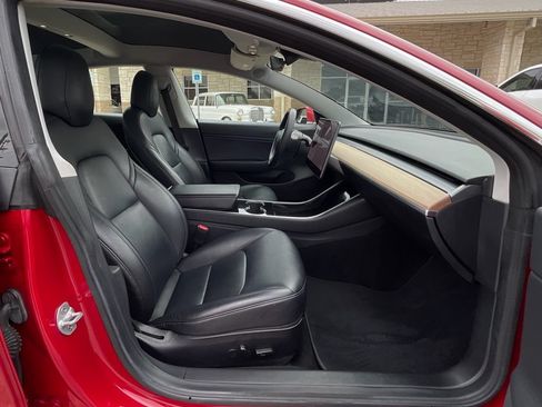 Used 2018 Tesla Model 3 Long Range AWD/4WD image 31