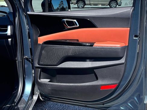 Used 2024 Kia Carnival SX Prestige image 23