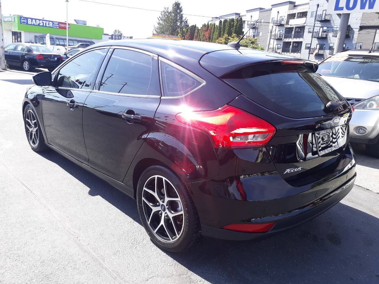 Used 2018 Ford Focus SEL FWD image 5