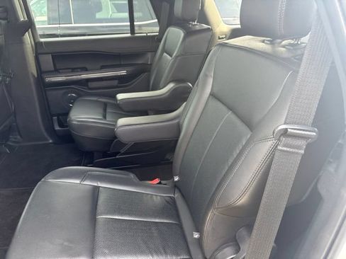 Used 2020 Ford Expedition XLT RWD image 10