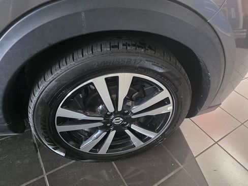 Used 2020 Nissan Kicks SV FWD image 41