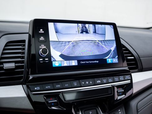 Used 2025 Honda Odyssey EX-L image 25