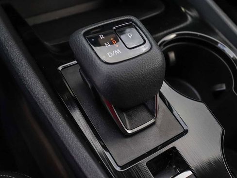 Used 2023 Nissan Rogue SV image 20