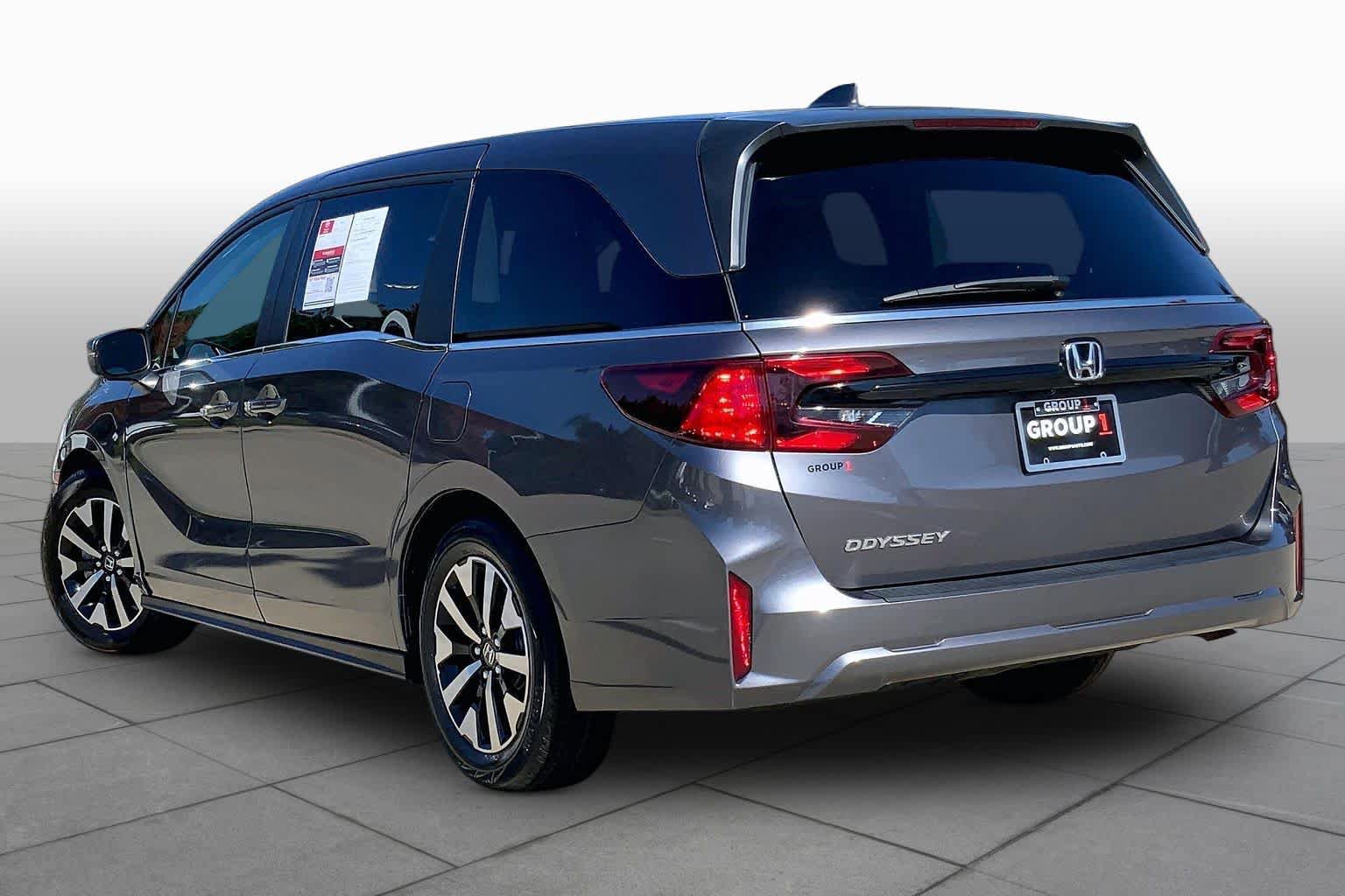Used 2025 Honda Odyssey EX-L image 11