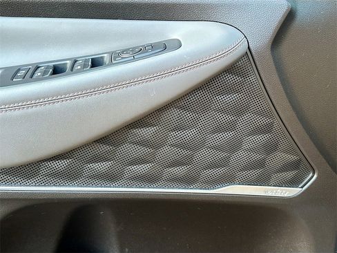 Used 2019 Hyundai Santa Fe FWD image 18