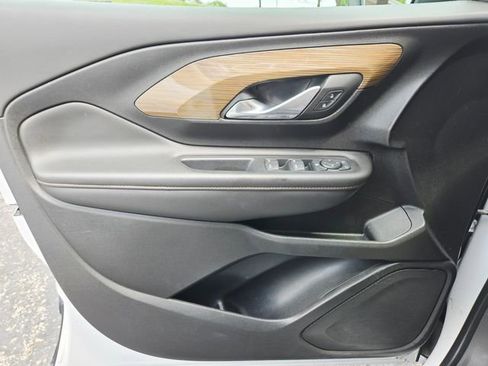 Used 2019 GMC Terrain SLE w/ Driver Convenience Package image 31