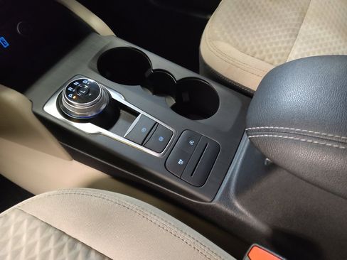 Used 2020 Ford Escape SE FWD image 26