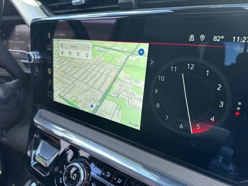 Used 2024 GMC Sierra 2500 Denali w/ Denali Reserve Package AWD/4WD image 12