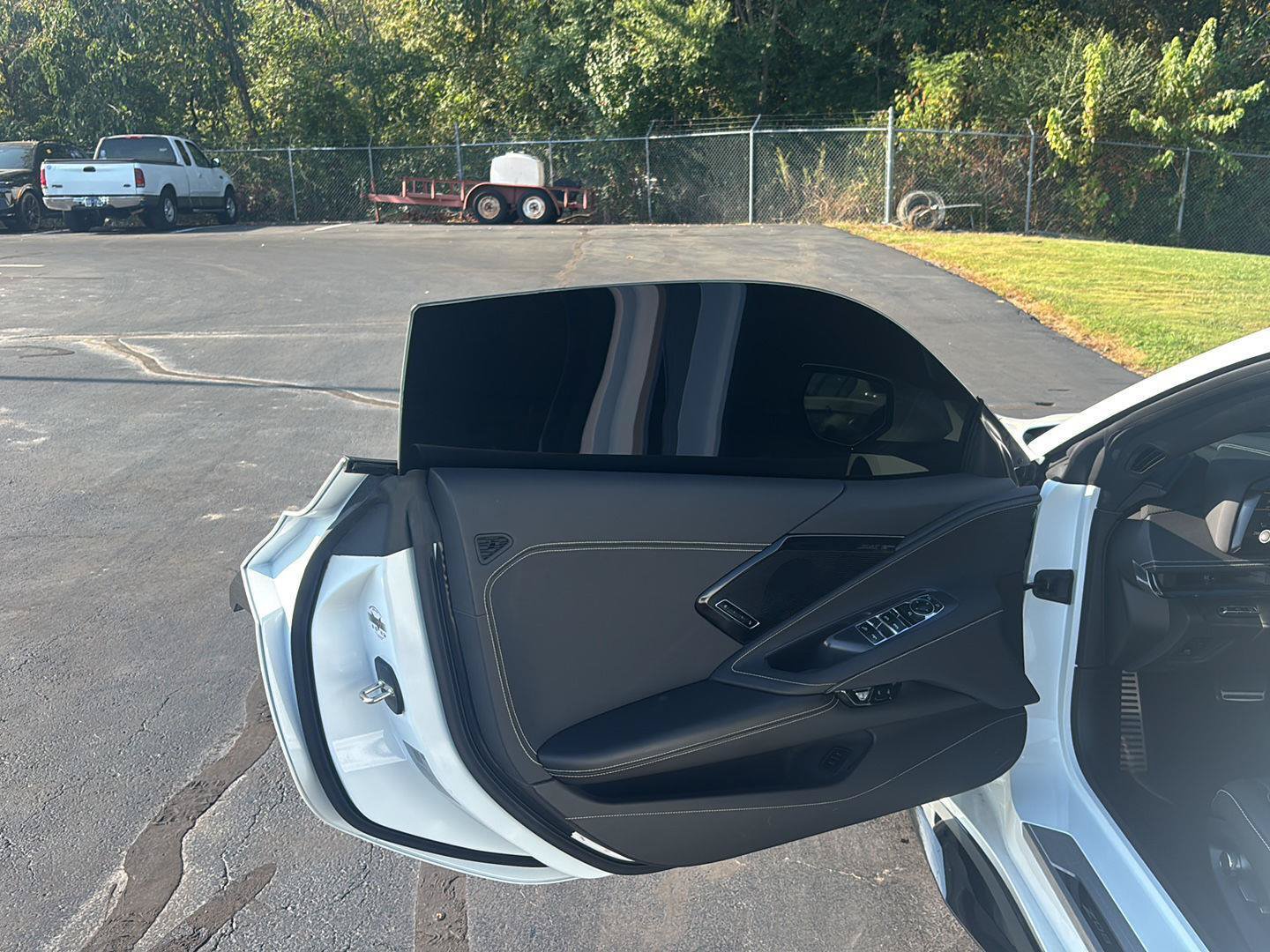 Used 2025 Chevrolet Corvette Z06 w/ Stealth Interior Trim Package RWD image 16
