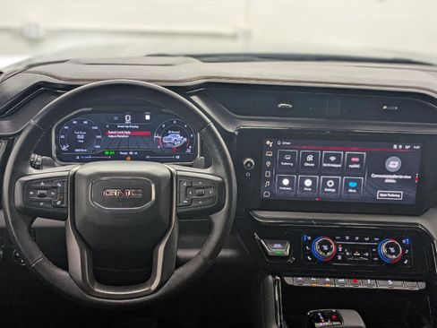 Used 2023 GMC Sierra 1500 AT4 w/ Technology Package image 4