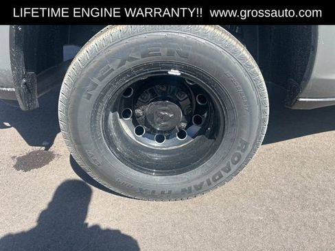 New 2026 RAM 3500 Laramie AWD/4WD image 9