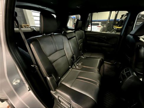 Used 2022 Honda Passport TrailSport image 16