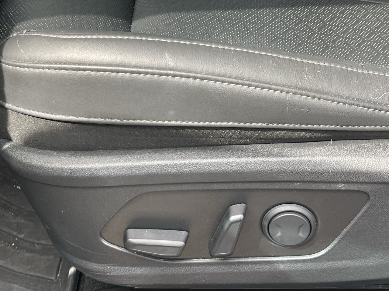 Certified 2023 Kia Sorento EX FWD image 12