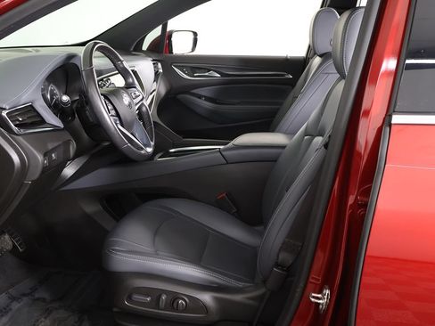 Used 2023 Buick Enclave Essence w/ Sport Touring Edition FWD image 31