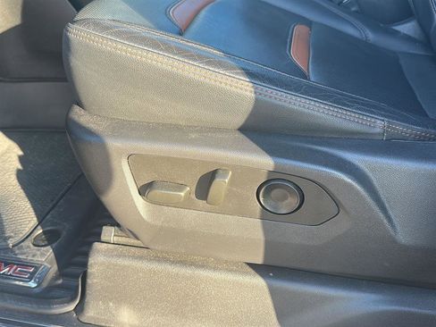 Used 2024 GMC Sierra 2500 AT4 w/ AT4 Premium Plus Package image 16