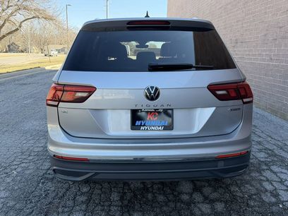 Used 2024 Volkswagen Tiguan SE