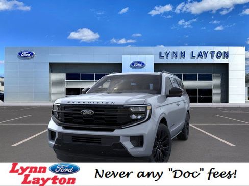 New 2025 Ford Expedition Platinum w/ Stealth Appearance Package image 2