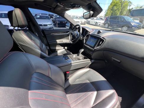 Used 2020 Maserati Ghibli S Q4 AWD/4WD image 16