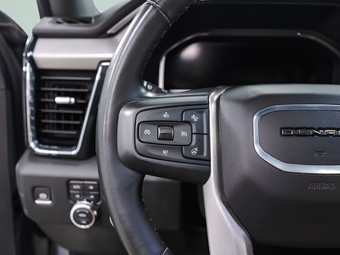 Used 2024 GMC Sierra 2500 Denali w/ Denali Reserve Package AWD/4WD image 11
