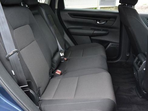 Used 2025 Honda CR-V LX image 18