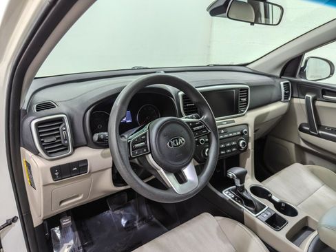 Used 2021 Kia Sportage LX FWD image 12