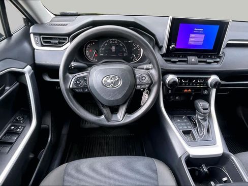 Used 2025 Toyota RAV4 LE AWD/4WD image 6
