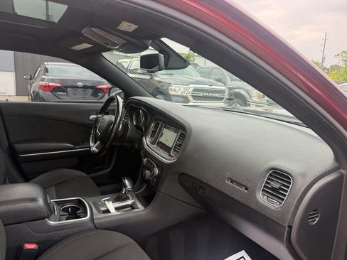 Used 2020 Dodge Charger Scat Pack w/ Navigation & Travel Group RWD image 9