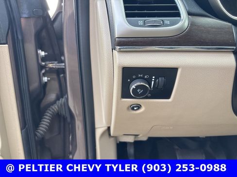 Used 2017 Jeep Grand Cherokee Limited w/ Luxury Group II image 13