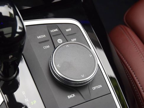 Used 2024 BMW X4 xDrive30i w/ Premium Package image 33