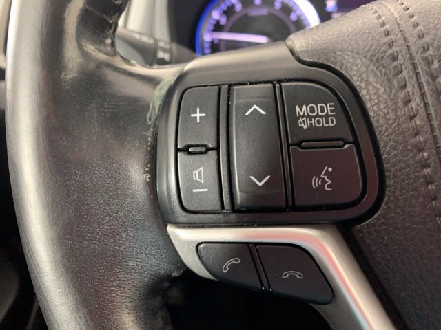 Used 2019 Toyota Highlander Limited AWD/4WD image 31