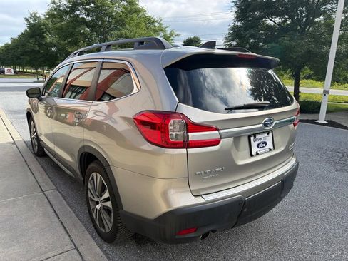 Used 2019 Subaru Ascent Limited AWD/4WD image 5