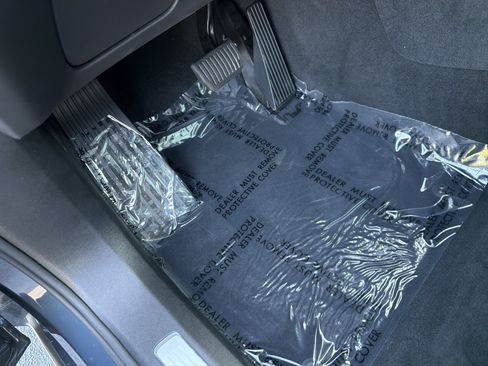 Certified 2026 Volvo XC90 B6 Plus AWD/4WD image 17