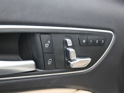 Used 2018 Mercedes-Benz GLA 250 image 30