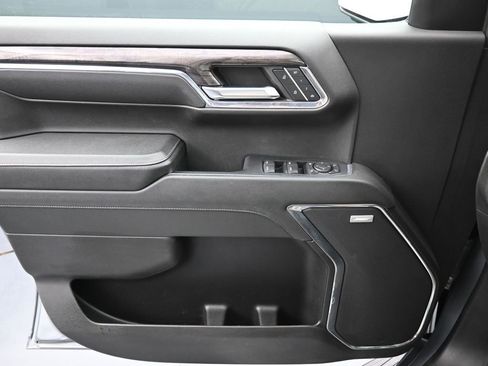 Used 2024 Chevrolet Silverado 1500 LTZ image 24