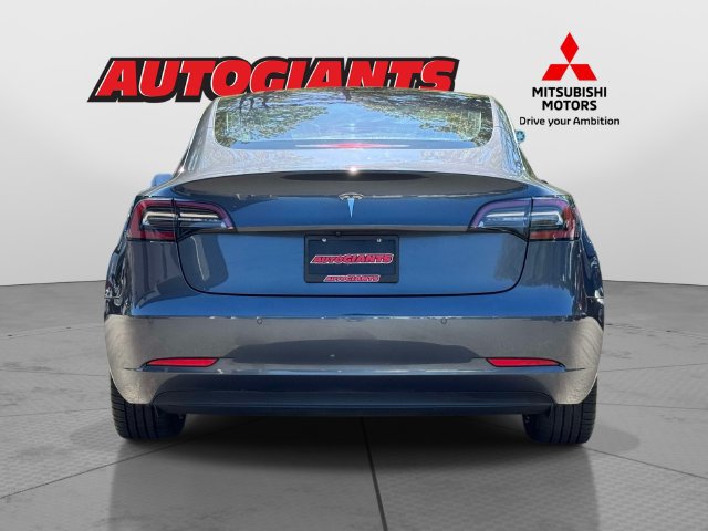 Used 2018 Tesla Model 3 Long Range RWD image 3