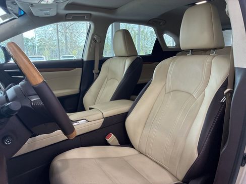 Used 2017 Lexus RX 350 AWD w/ Premium Package image 12