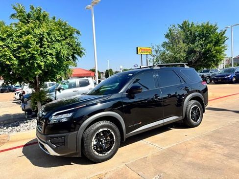 Used 2023 Nissan Pathfinder Rock Creek AWD/4WD image 2