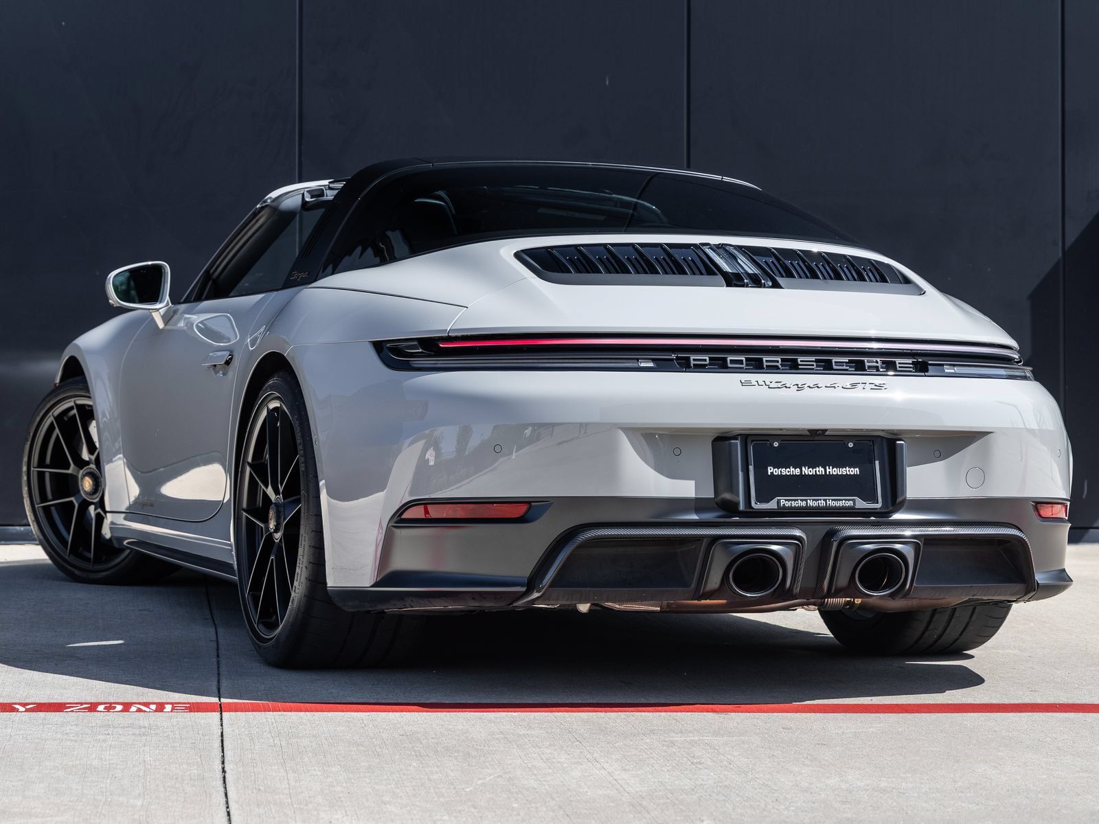 Certified 2025 Porsche 911 Targa 4 GTS AWD/4WD image 3