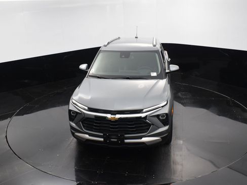 New 2025 Chevrolet TrailBlazer LT w/ Convenience Package FWD image 25