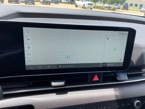 New 2026 Kia Carnival EX FWD image 20