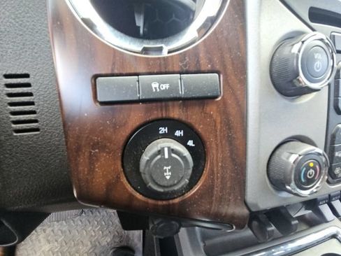 Used 2015 Ford F250 Lariat AWD/4WD image 14