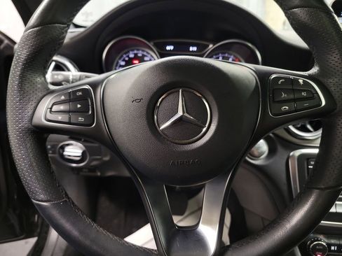 Used 2020 Mercedes-Benz GLA 250 4MATIC image 17