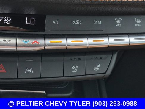 Used 2021 Cadillac XT4 Premium Luxury FWD image 27