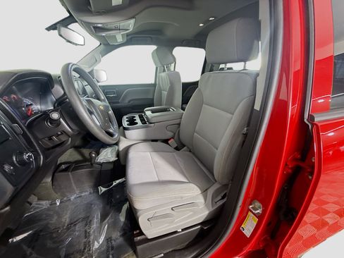 Used 2018 Chevrolet Silverado 1500 Custom w/ Custom Value Package AWD/4WD image 20