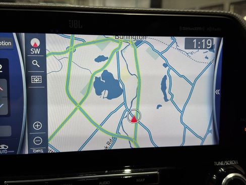 Used 2020 Toyota Highlander Platinum image 32