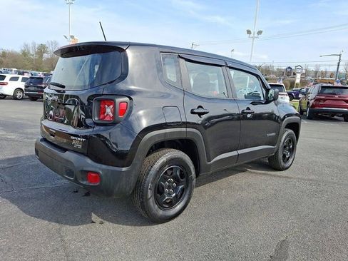 Certified 2022 Jeep Renegade Sport AWD/4WD image 8