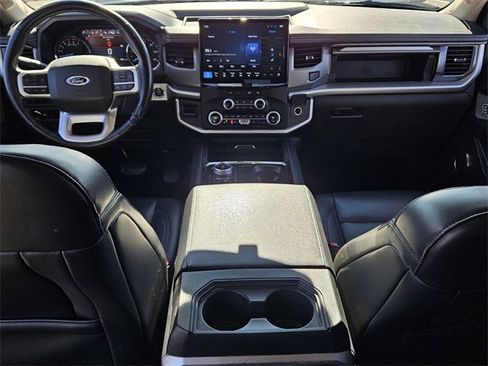 Used 2024 Ford Expedition Max XLT image 14