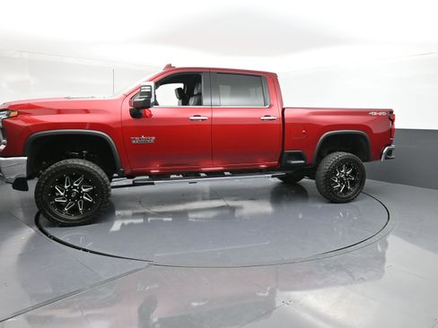 Used 2024 Chevrolet Silverado 2500 LTZ w/ LTZ Texas Edition image 5